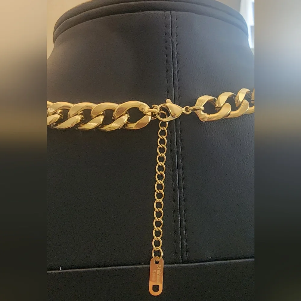 Gold Chain Necklace‎ with Pearl Accent, Stainless Steel